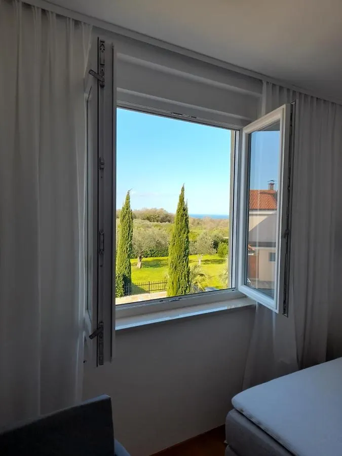 Lovely Rooms Rovinj 3*,  Kroatien