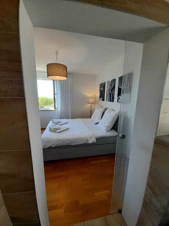 Lovely Rooms Rovinj 3*,